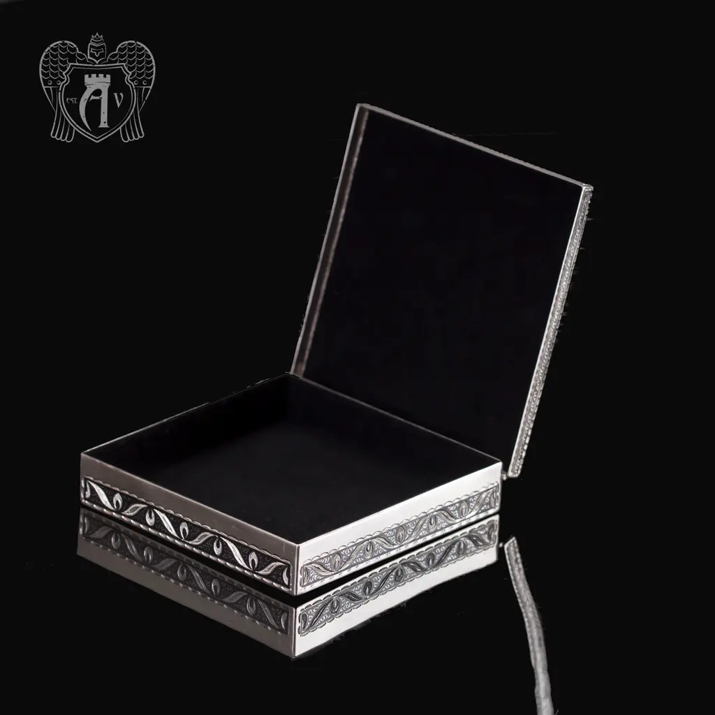 Портсигар настольный из серебра  «Авантаж» - фото 2