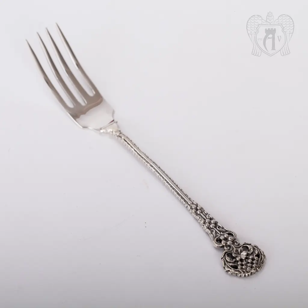 Серебряная вилка десертная «Ажурная» - фото 3