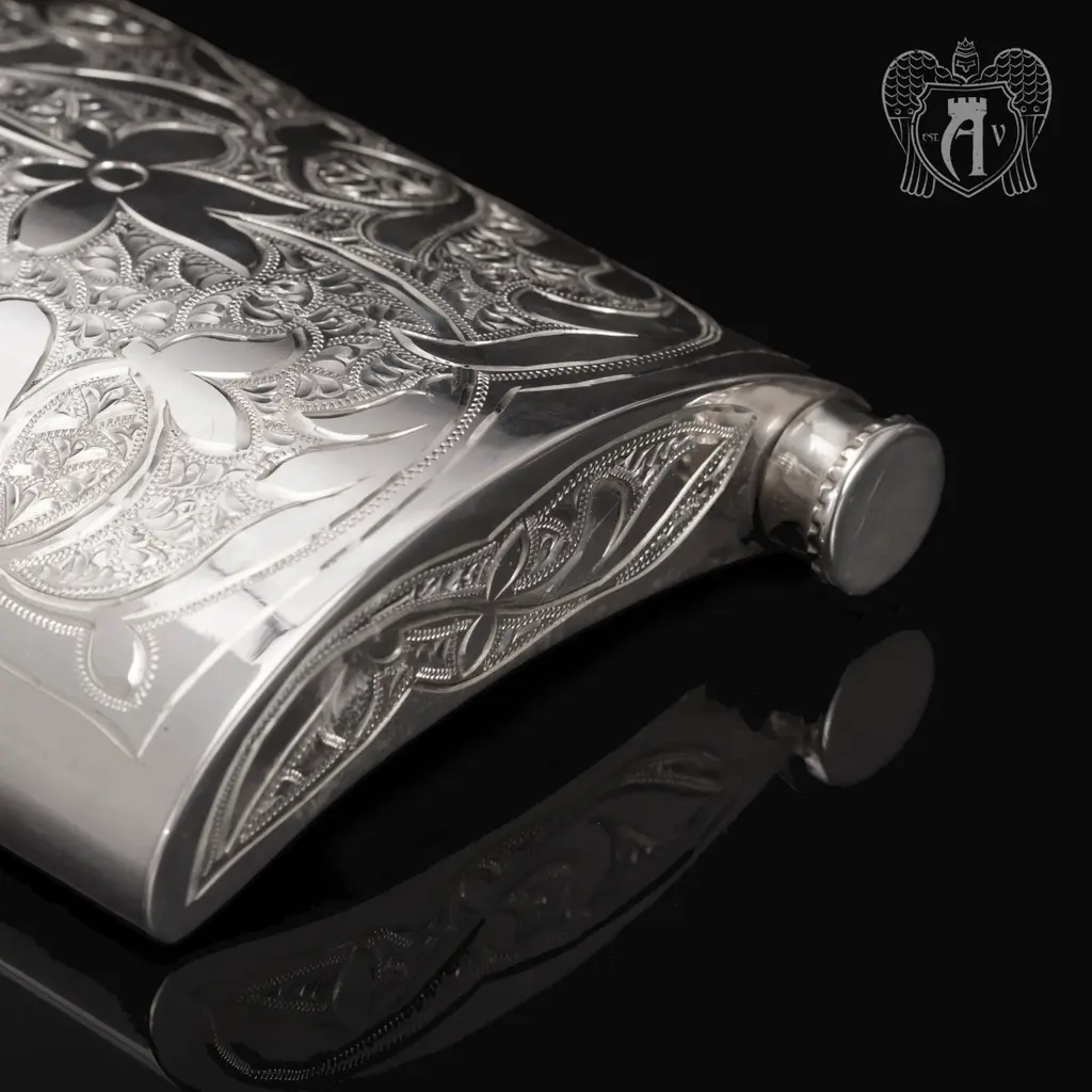 Серебряная фляжка  «Сияние» - фото 2