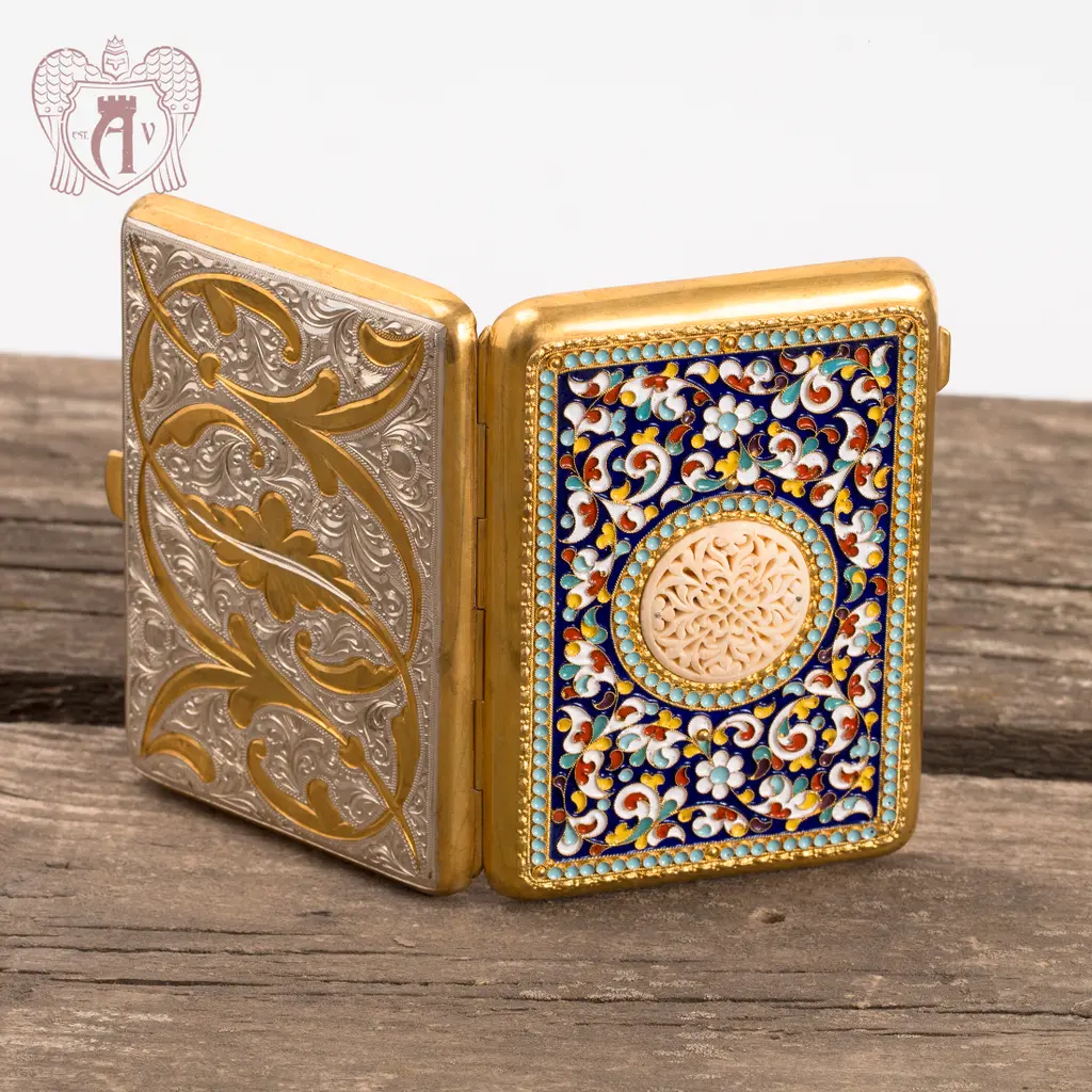 Серебряный портсигар с эмалью «Аристократ 2» - фото 3