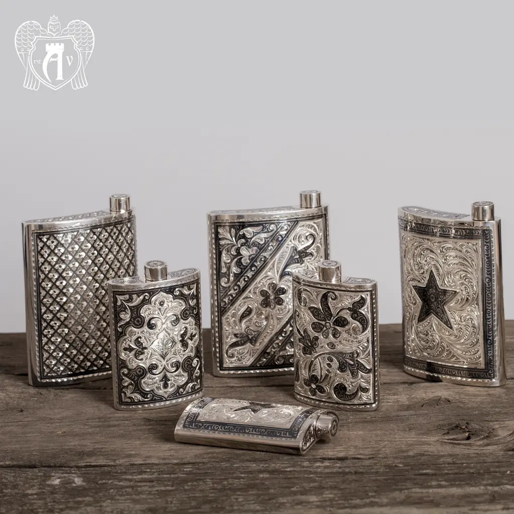 Маленькая фляжка из серебра  «Вьюн» - фото 4