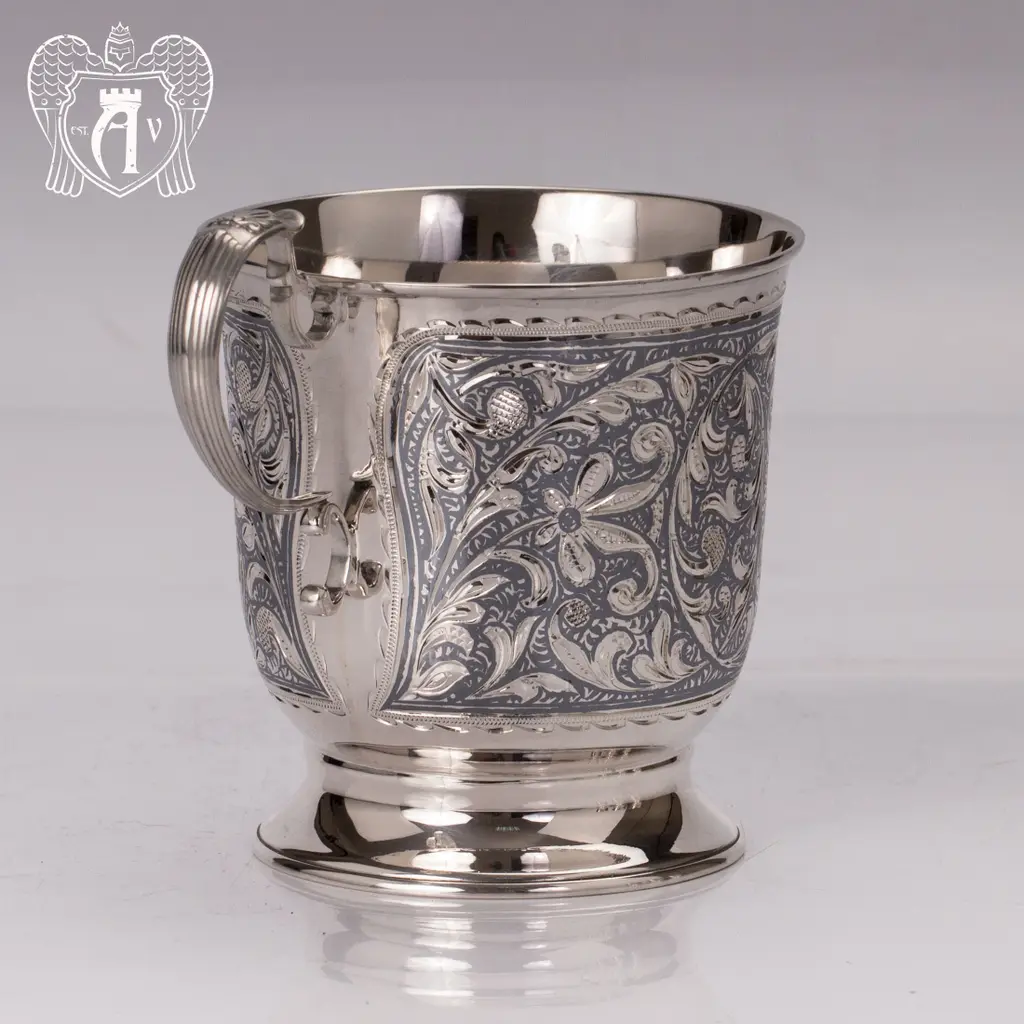 Большая кружка из серебра для напитков  «Клио» - фото 3