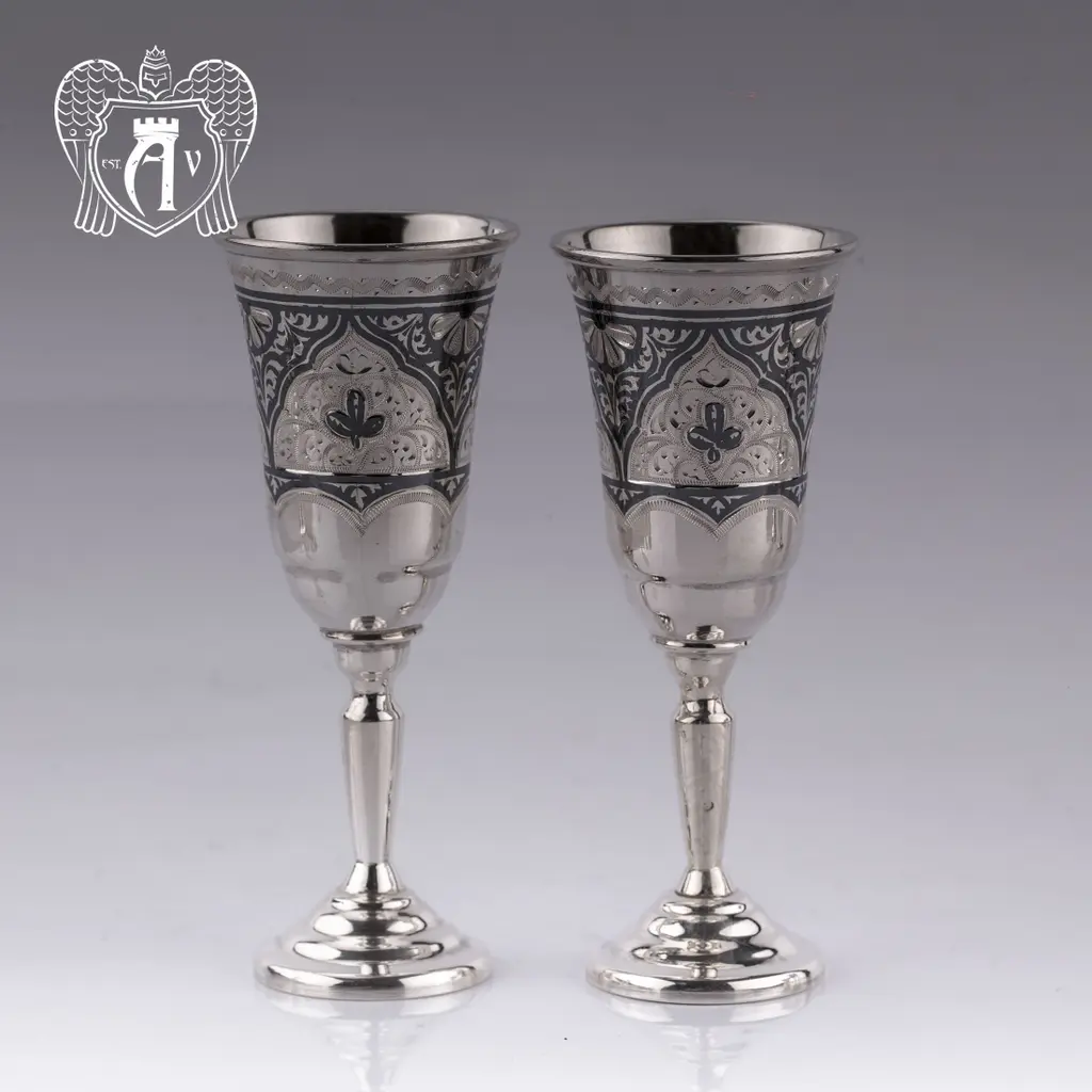 Набор рюмок из серебра «Монро» с элегантным гравированием звездного неба - фото 2