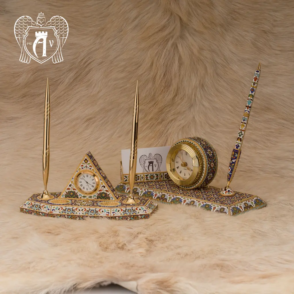 Настольные часы «Манчестер»  позолотой и горячей эмалью - фото 5