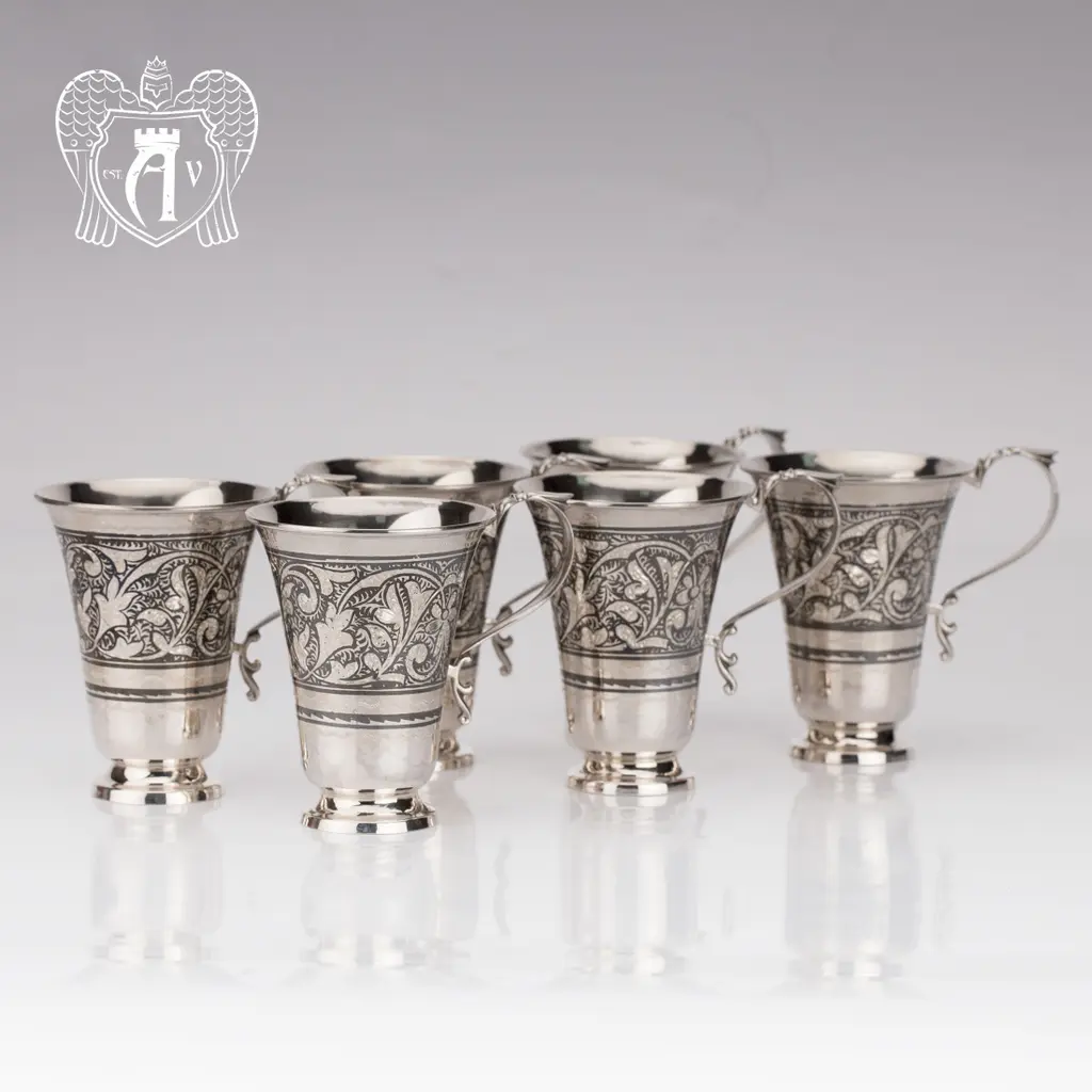 Набор серебряных кружек «Лилия» 6 штук - фото 3