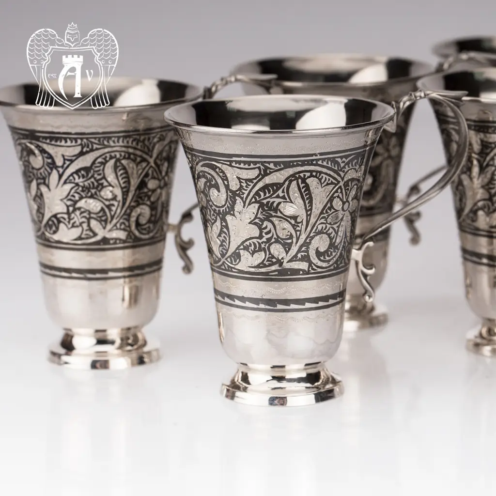 Набор серебряных кружек «Лилия» 6 штук - фото 6