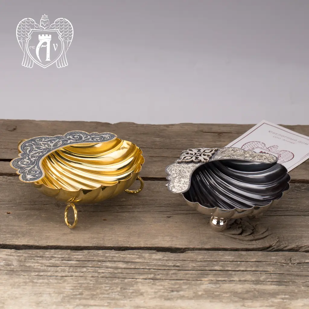 Серебряная конфетница/икорница «Ракушка с золочением и чернью» - фото 4