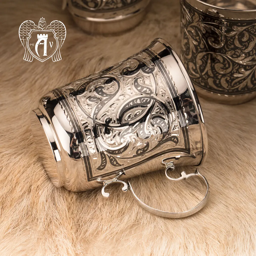 Большая кружка из серебра для напитков  «Орнелла» - фото 4