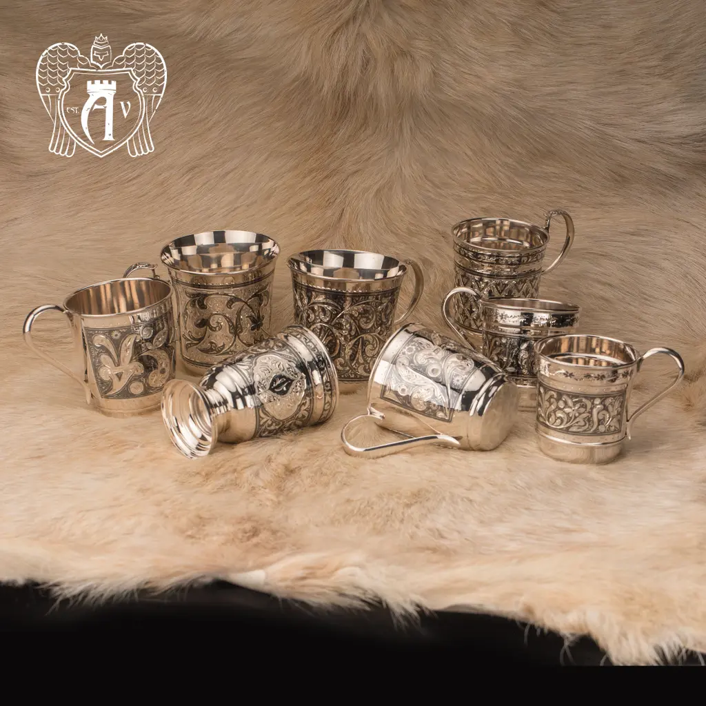 Большая кружка из серебра для напитков  «Орнелла» - фото 5