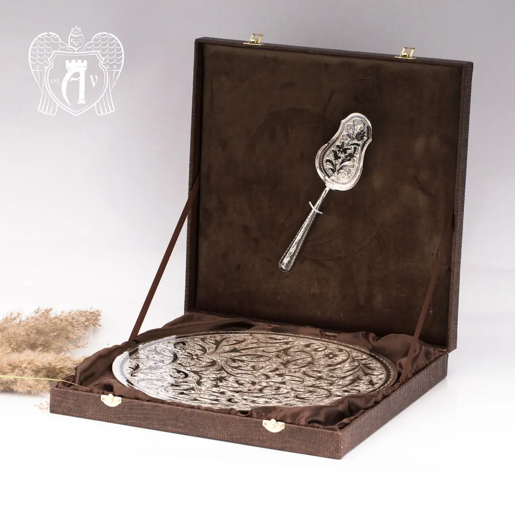 Блюдо из серебра и лопатка для торта  «Маркиза» - фото 3