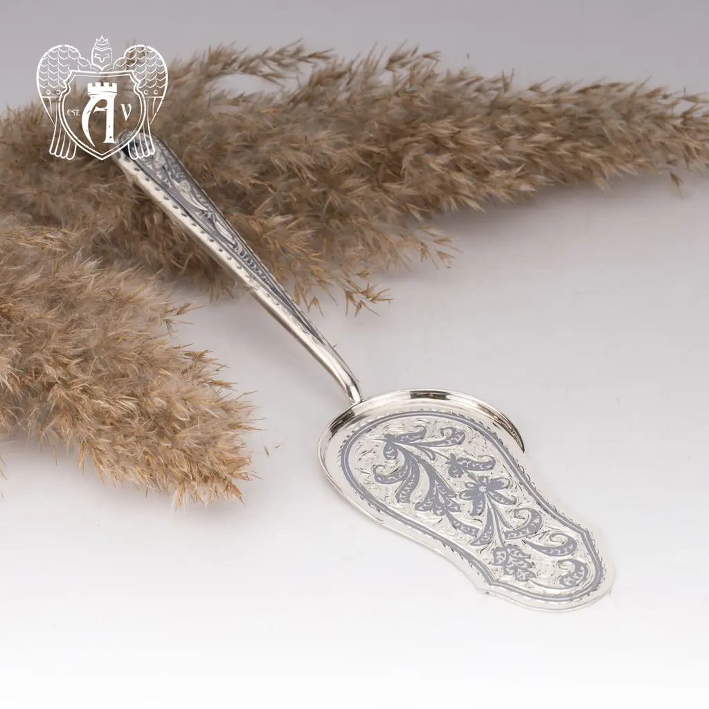 Блюдо из серебра и лопатка для торта  «Маркиза» - фото 2