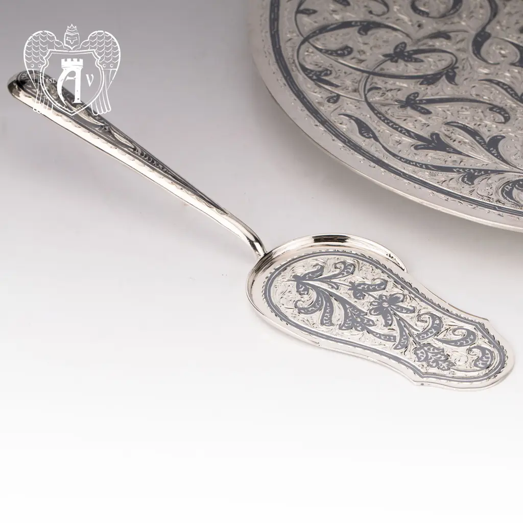 Блюдо из серебра и лопатка для торта  «Маркиза» - фото 5