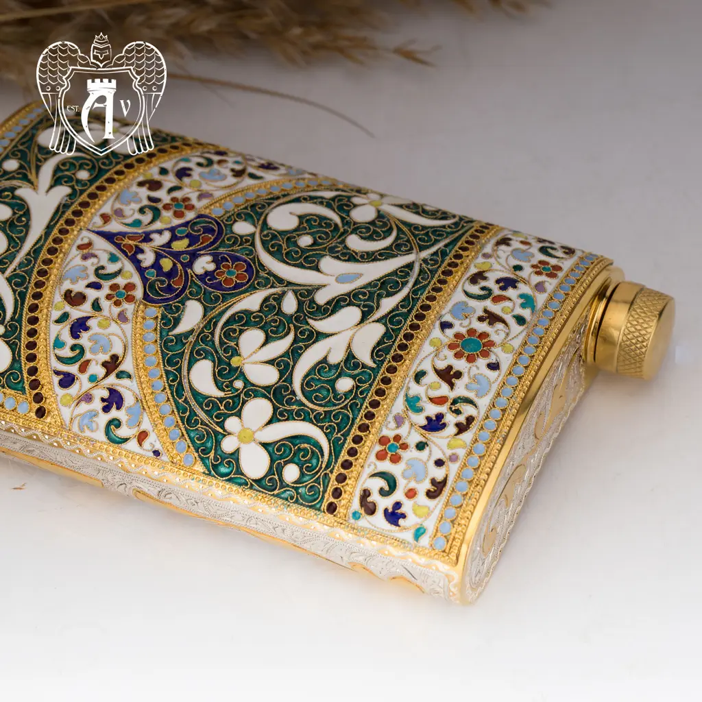 Серебряная фляжка  «Балин» с позолотой и эмалью - фото 2