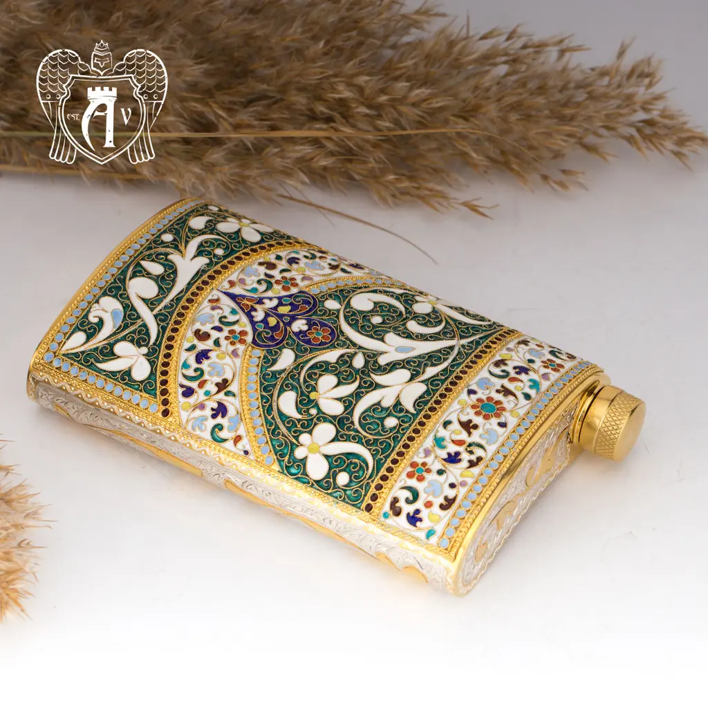 Серебряная фляжка  «Балин» с позолотой и эмалью - фото 6