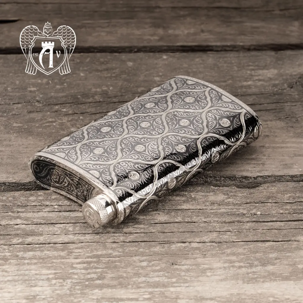 Фляжка из серебра  «Дракс» - фото 3