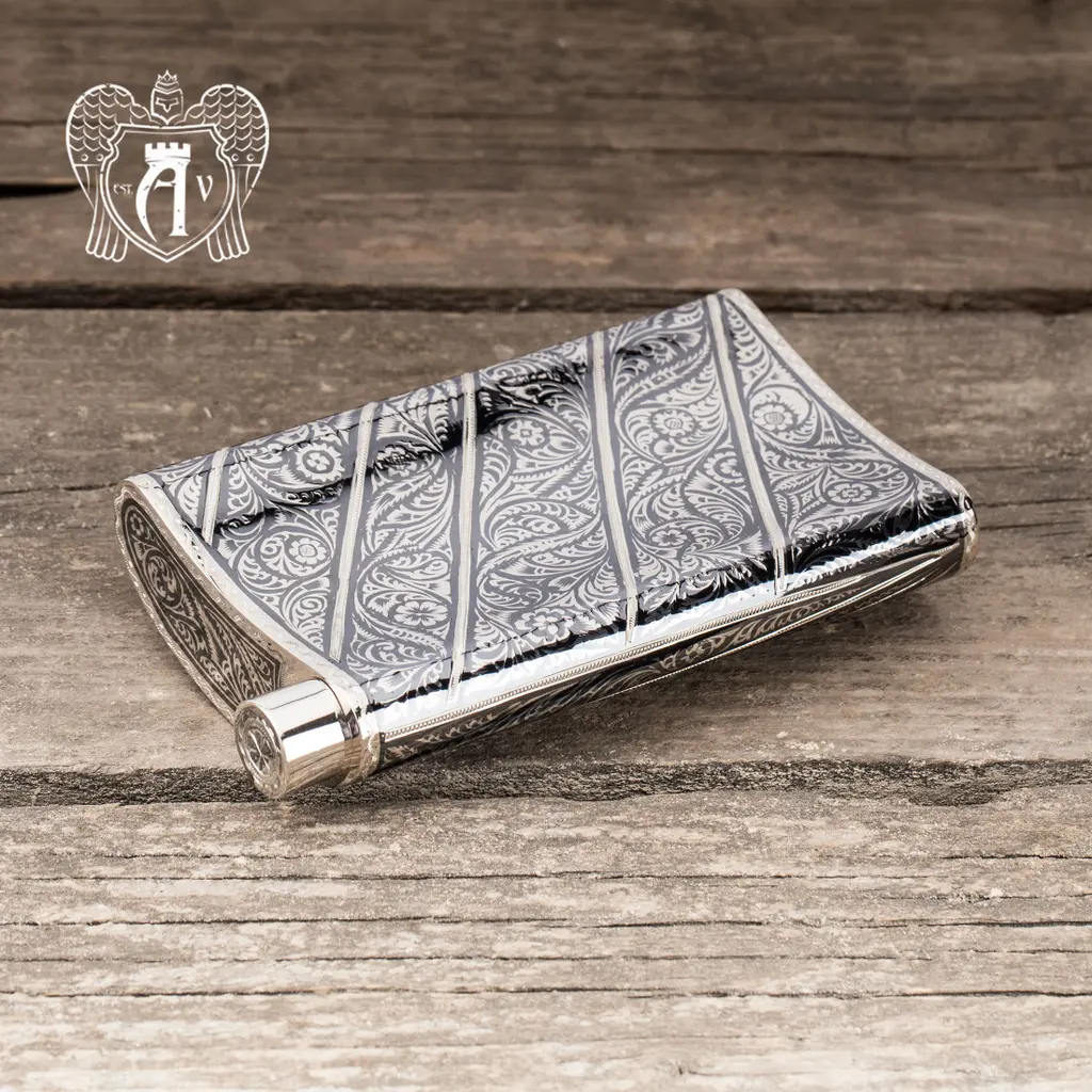 Фляжка из серебра  «Мантис» - фото 2