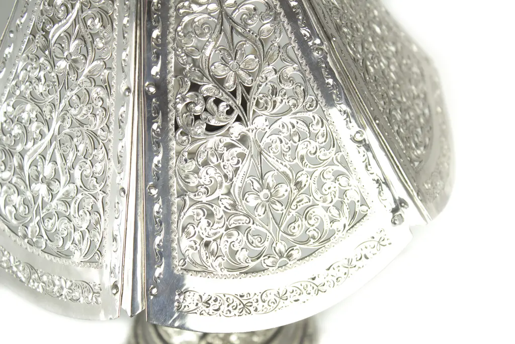 Лампа настольная из серебра - фото 2